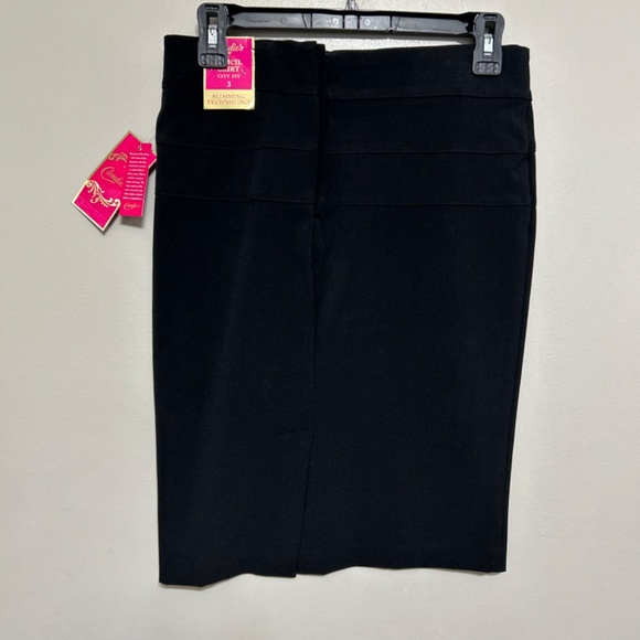 Candie's Women's Pencil Skirt 3 Black NWT Short Casual Party Office Christmas - Picture 2 of 10
